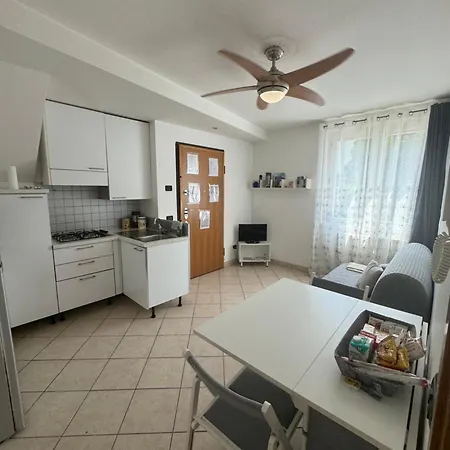 La Casa Di Alyss Apartment