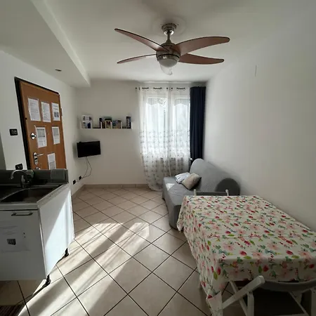 La Casa Di Alyss Апартаменты *